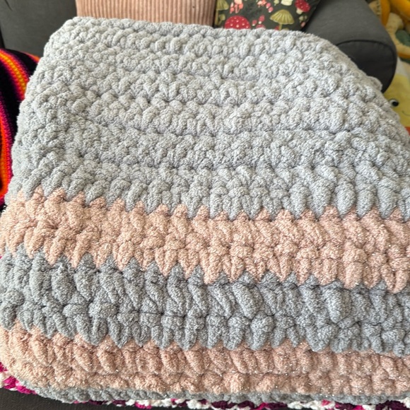 Extra Chunky Throw - Picture 1 of 1